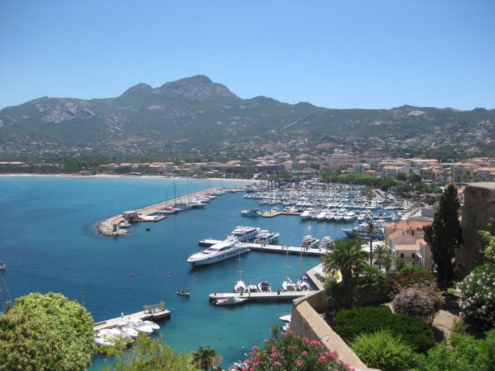Der Hafen von Calvi