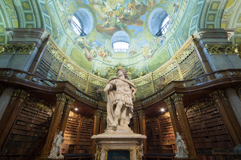 Der Prunksaal der Österreichischen NAtionalbibliothek_Karl VI