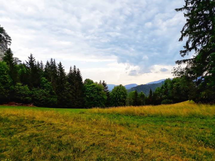 Ausflug zu den Myrafällen Haussteinrundweg