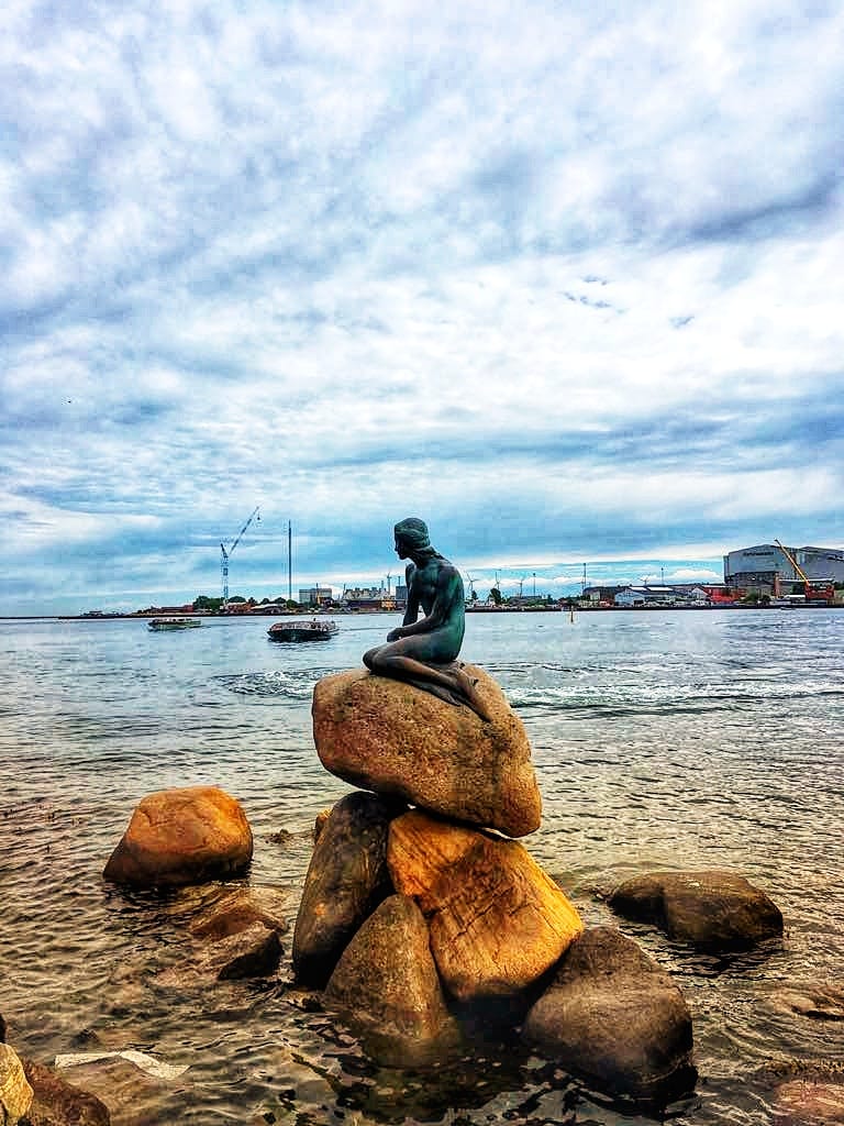 Den Lille Havfrue_Die Kleine Meerjungfrau_Kopenhagen.jpeg