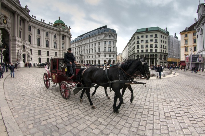 Touristenfalle Wien Fiaker fahren.jpg